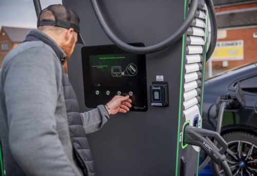 Banner Zapgo Charging Station (8)