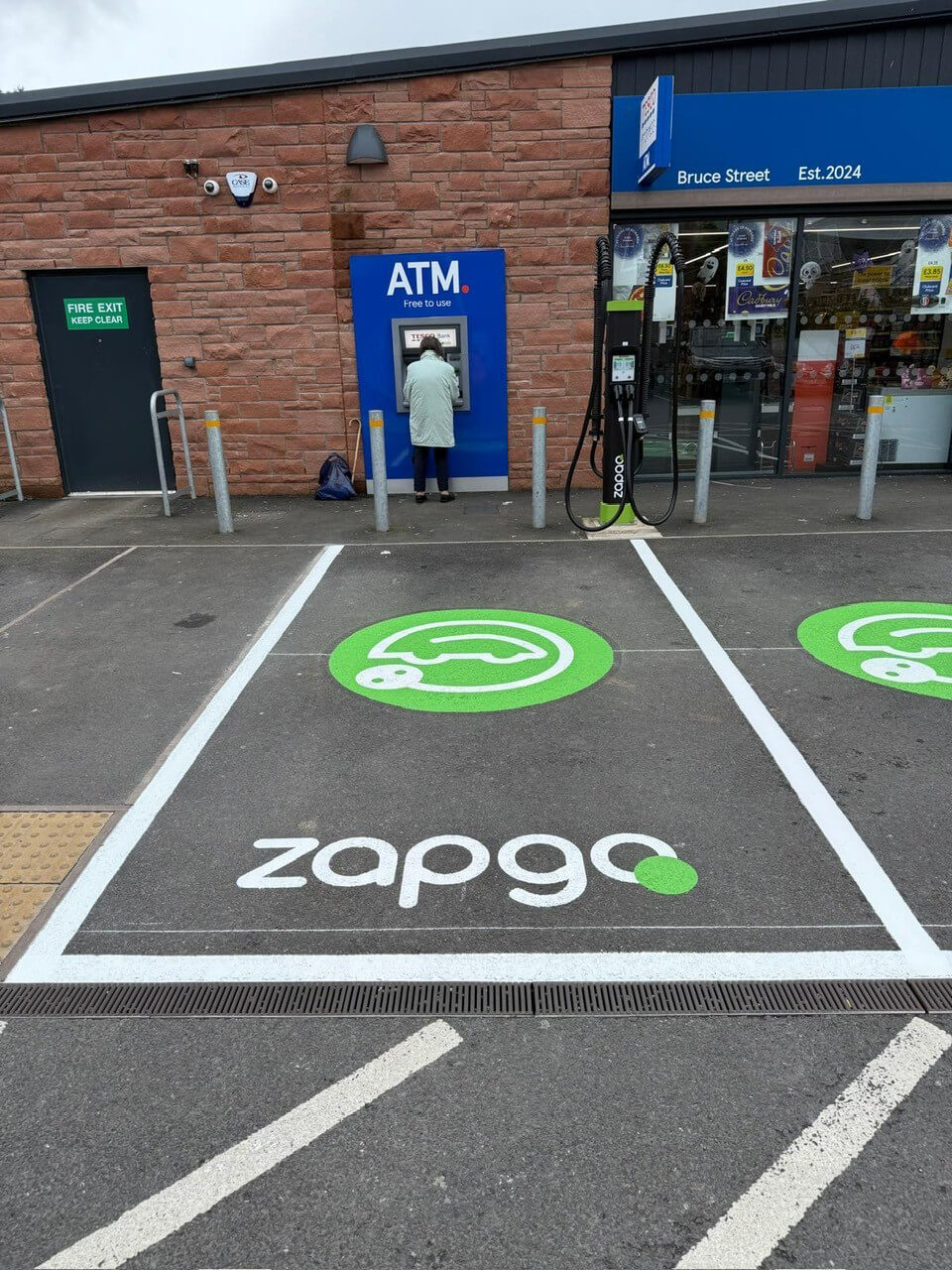 Zapg Lochmabon Ev Charging Station (3) Zapg Lochmabon Ev Charging Station (3)